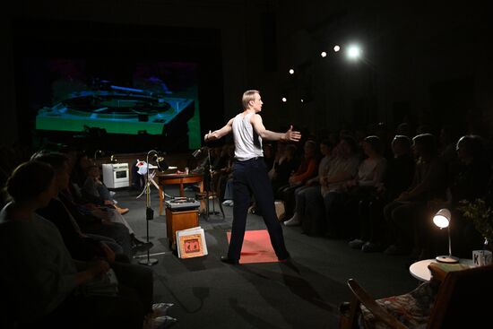 Russia EXPO. Showing play Steam Locomotive Has Soul, part of Voices of Country project