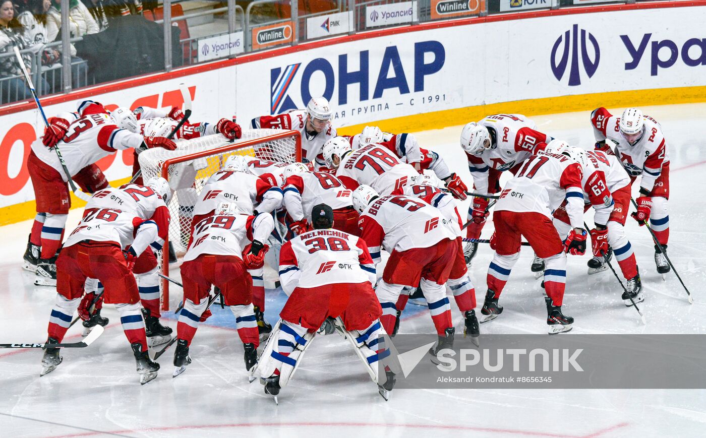 Russia Ice Hockey Kontinental League Traktor - Lokomotiv