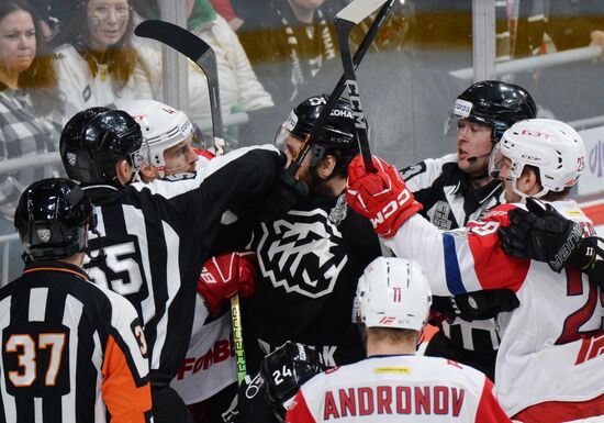 Russia Ice Hockey Kontinental League Traktor - Lokomotiv