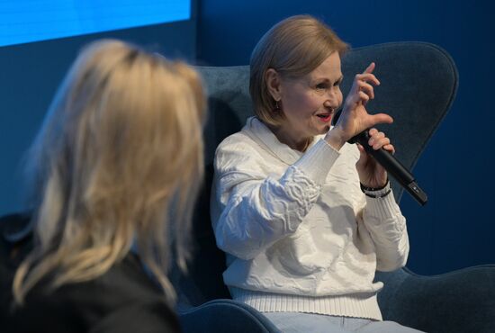 RUSSIA EXPO. Meet-and-greet with Darya Dontsova: 25 years of profession