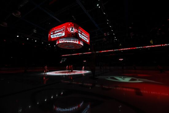 Russia Ice Hockey Kontinental League Avtomobilist - Metallurg