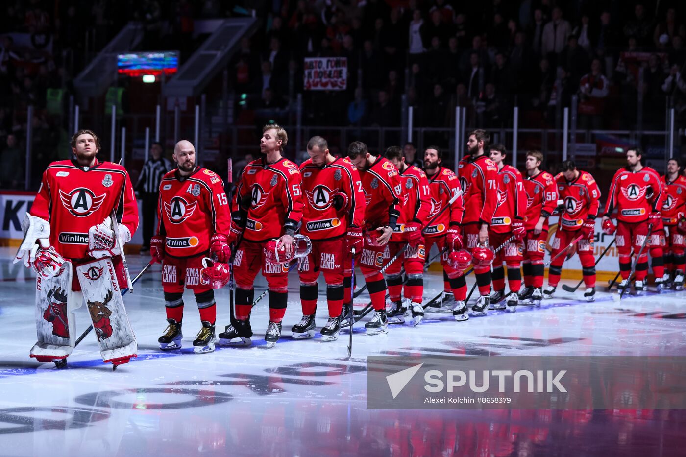 Russia Ice Hockey Kontinental League Avtomobilist - Metallurg