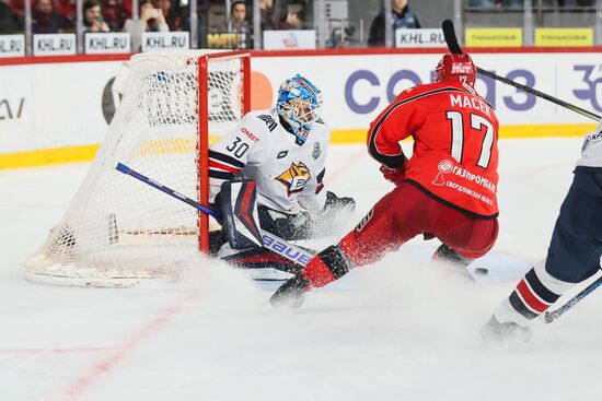 Russia Ice Hockey Kontinental League Avtomobilist - Metallurg