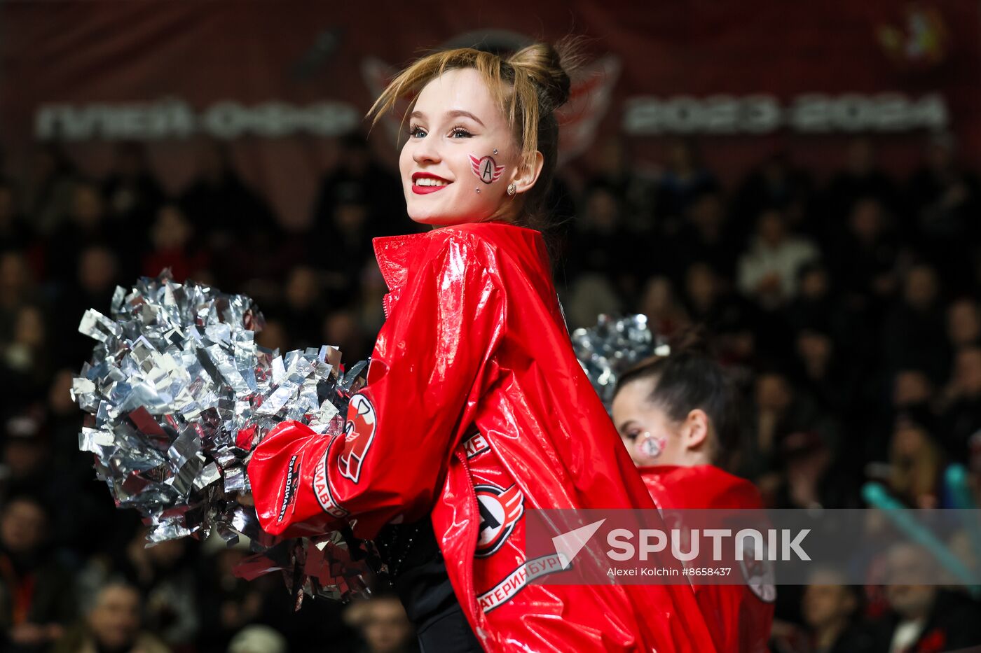 Russia Ice Hockey Kontinental League Avtomobilist - Metallurg