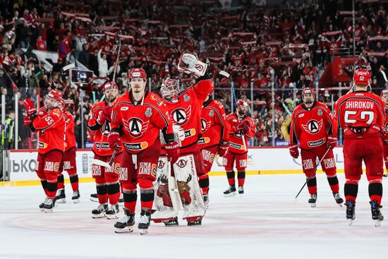 Russia Ice Hockey Kontinental League Avtomobilist - Metallurg