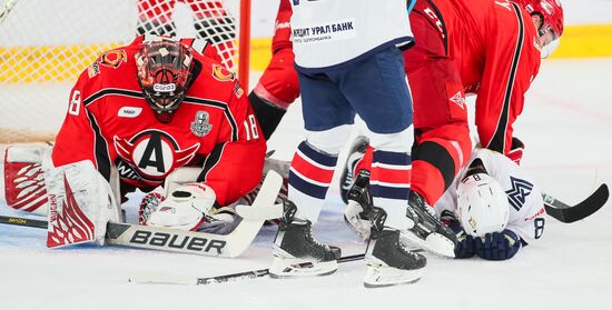 Russia Ice Hockey Kontinental League Avtomobilist - Metallurg