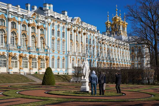 Russia Museums Tourist Season