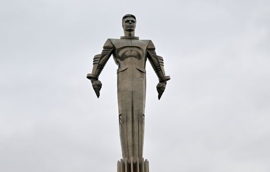 Russia Cosmonautics Day Gagarin Monument