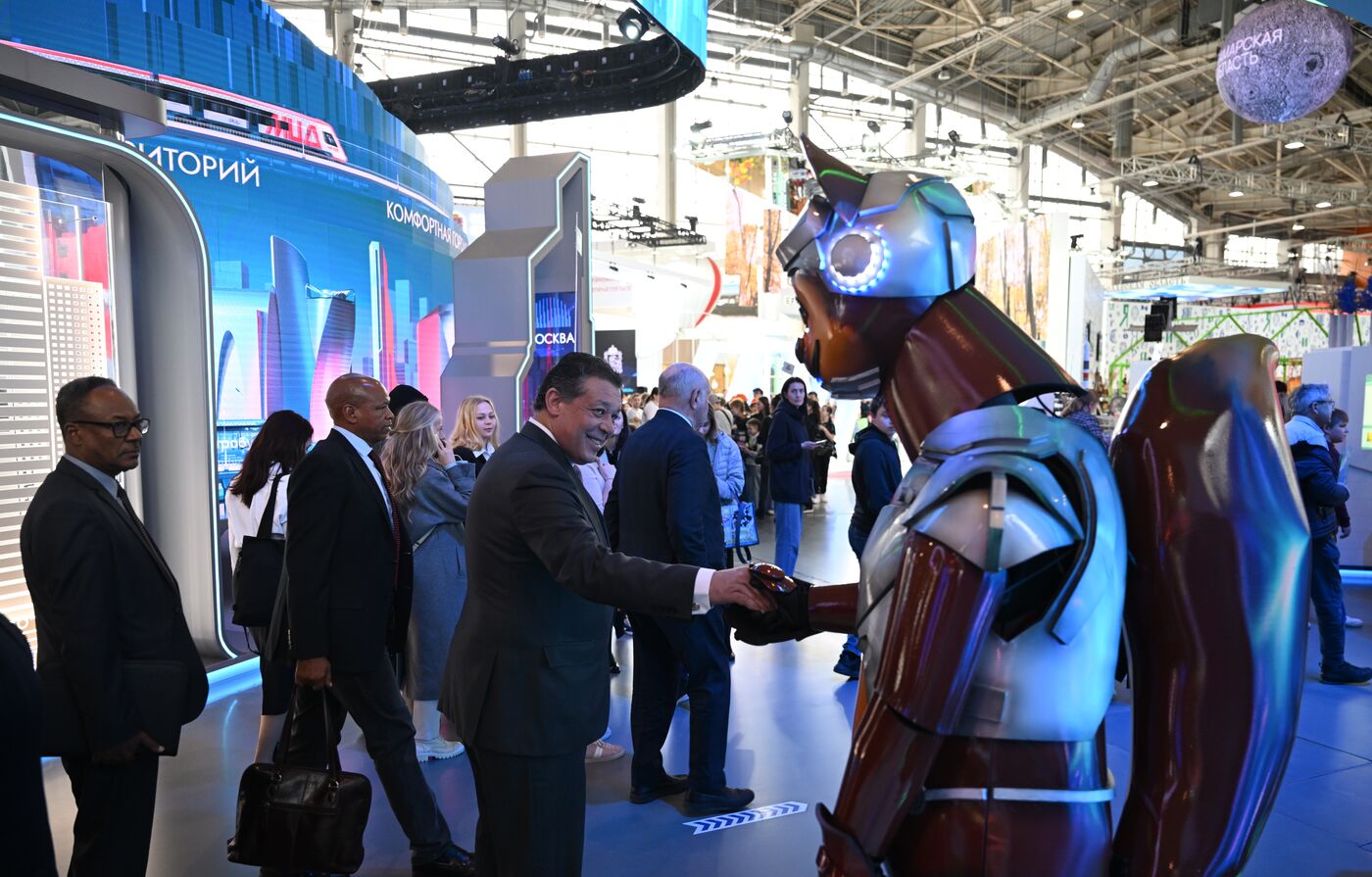 RUSSIA EXPO. Tour for BRICS ambassadors