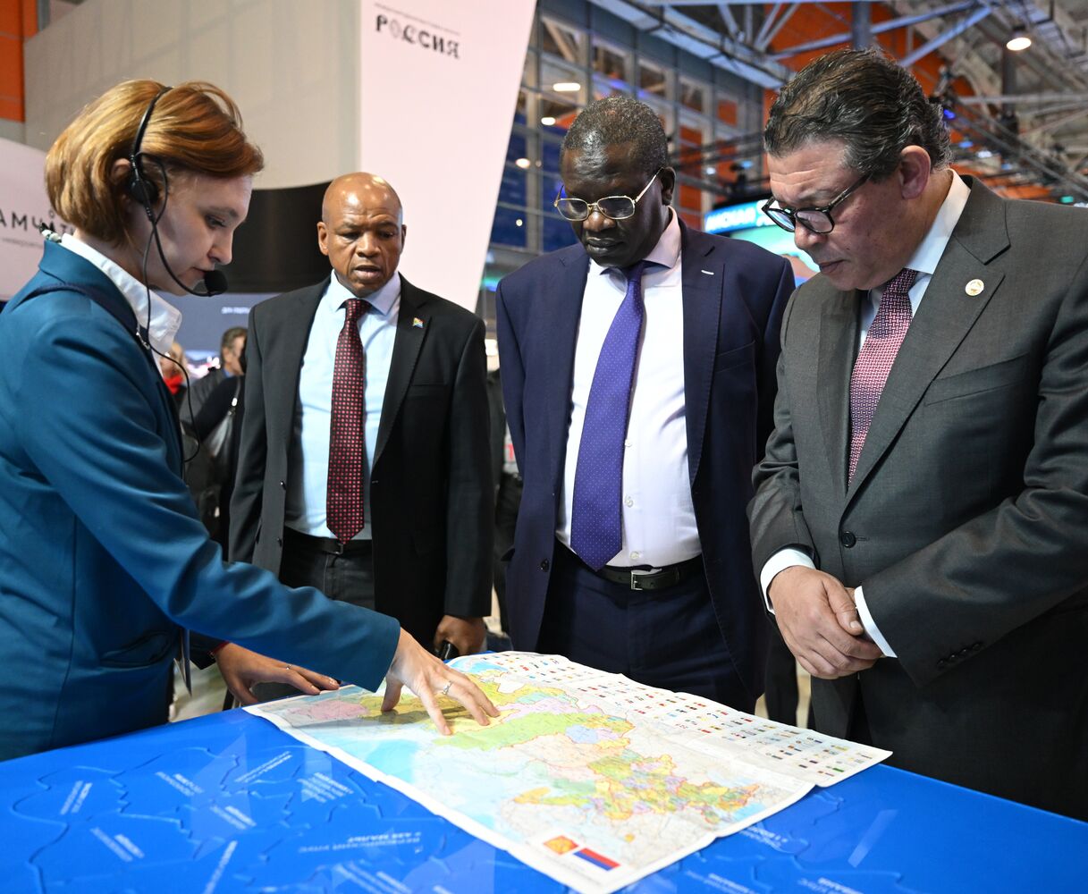 RUSSIA EXPO. Tour for BRICS ambassadors