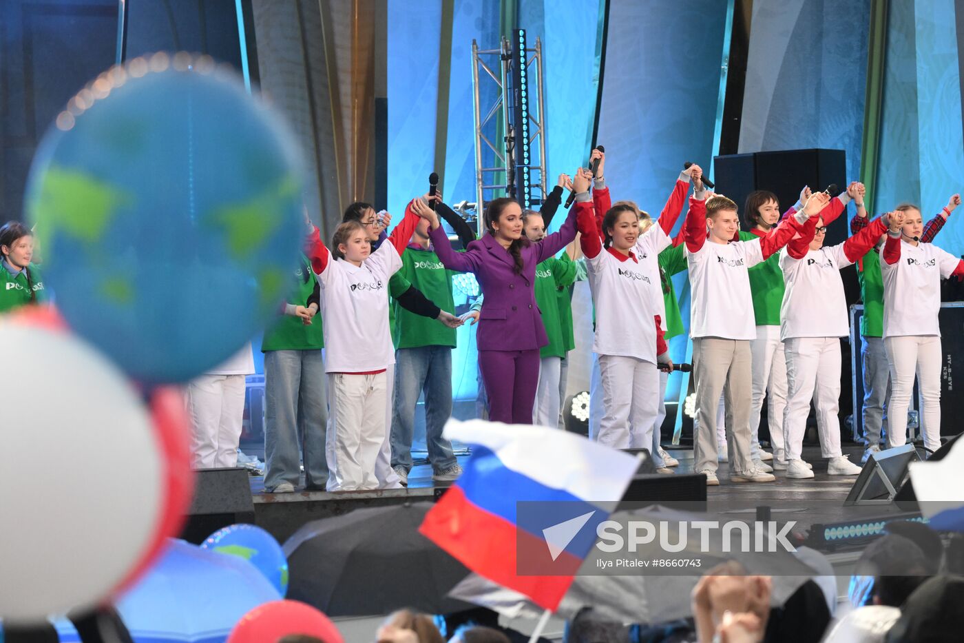 Russia EXPO. Concert Time of Russia! Time Forward!