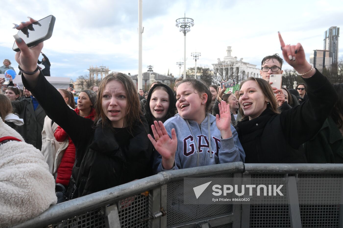 Russia EXPO. Concert Time of Russia! Time Forward!