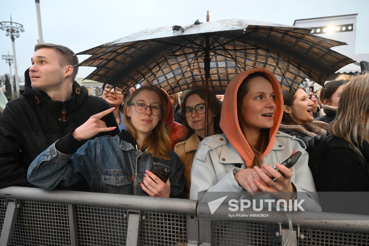 Russia EXPO. Concert Time of Russia! Time Forward!