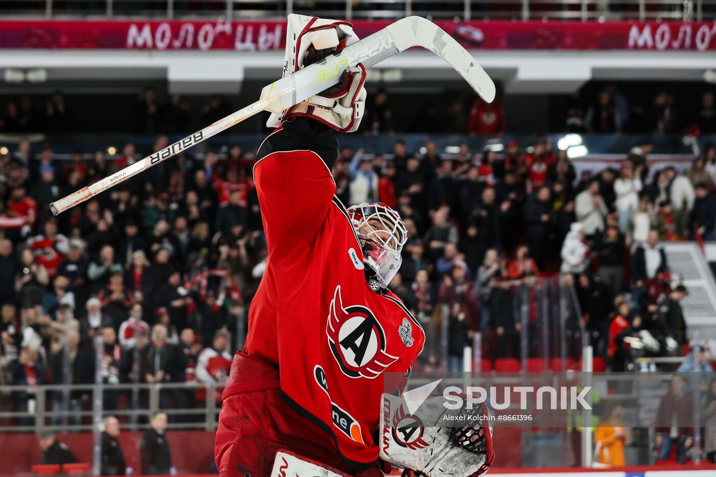 Russia Ice Hockey Kontinental League Avtomobilist - Metallurg