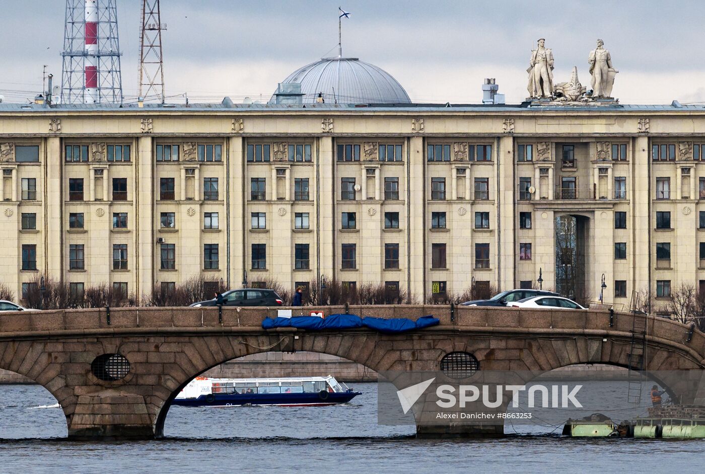 Russia River Navigation