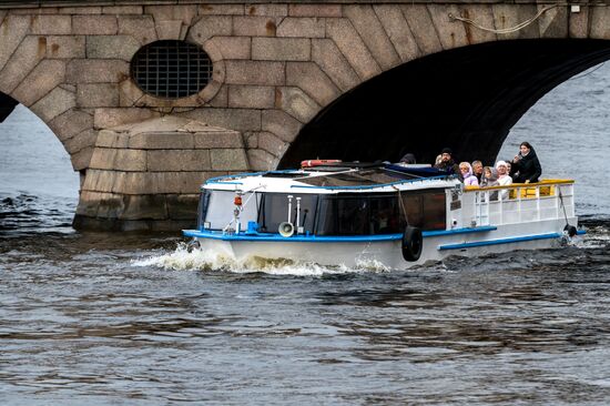 Russia River Navigation