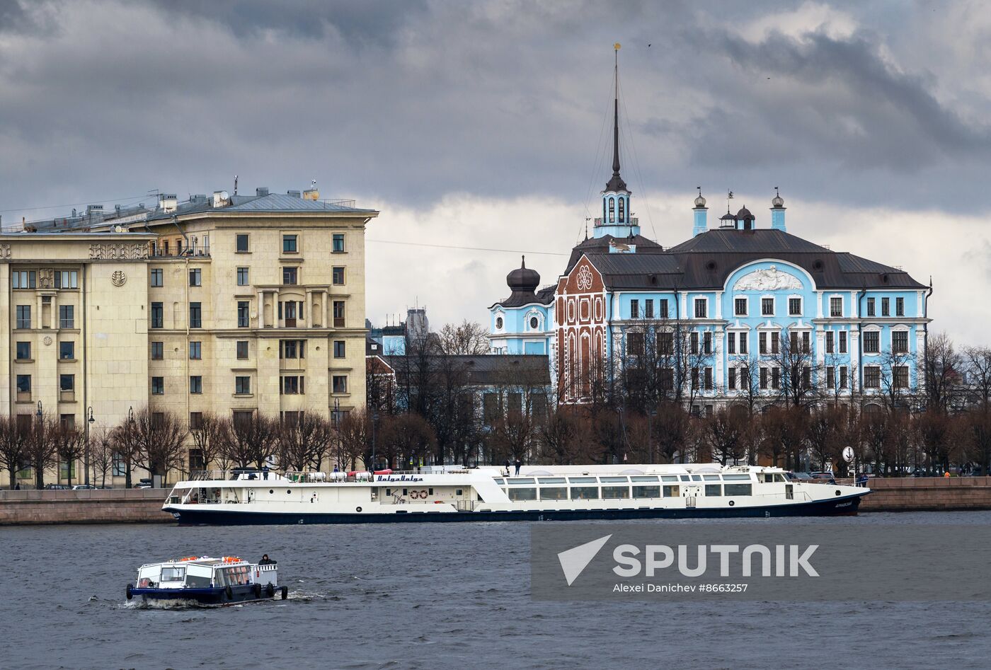 Russia River Navigation