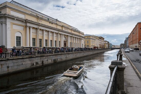 Russia River Navigation