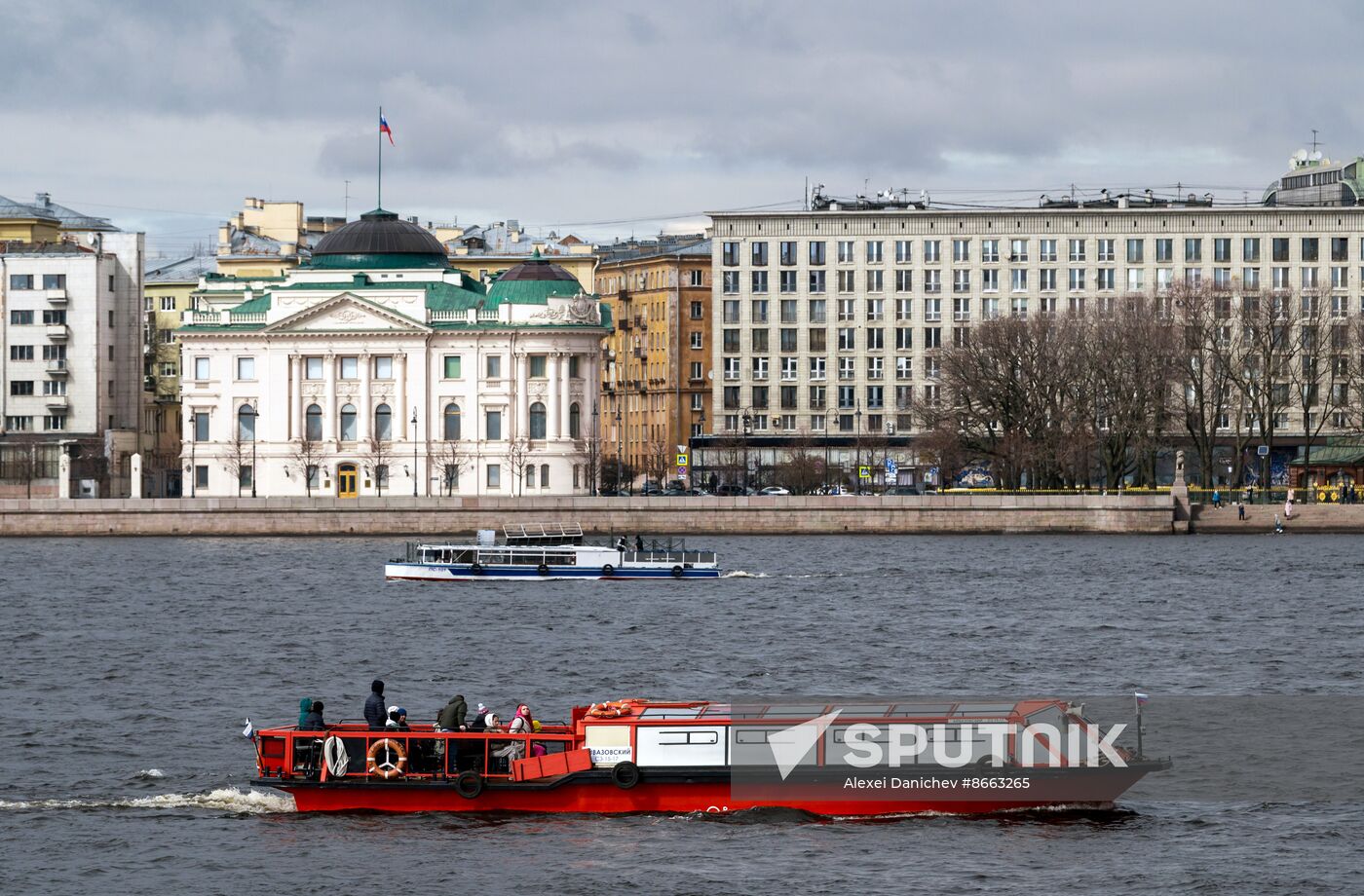 Russia River Navigation