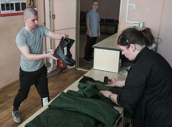 Russia Defence Conscripts