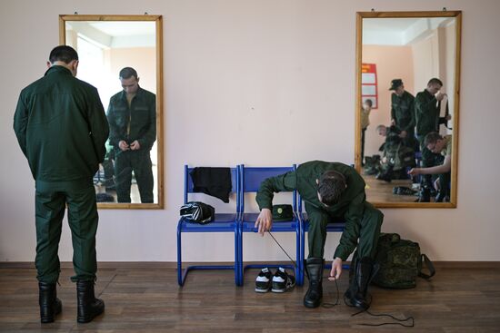 Russia Defence Conscripts