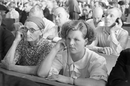 First session of USSR Supreme Council