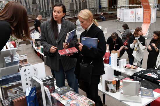 Russia Art Fair