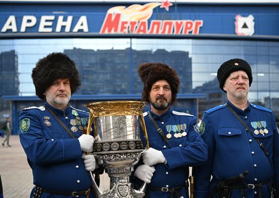 Russia Ice Hockey Kontinental League Metallurg - Lokomotiv