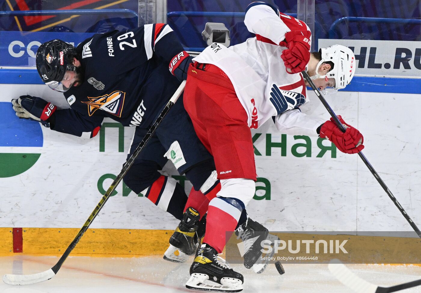 Russia Ice Hockey Kontinental League Metallurg - Lokomotiv