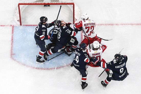 Russia Ice Hockey Kontinental League Metallurg - Lokomotiv