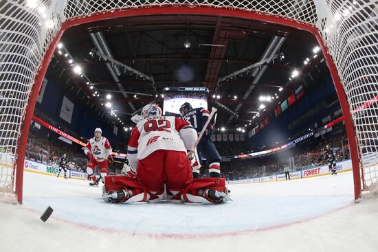 Russia Ice Hockey Kontinental League Metallurg - Lokomotiv