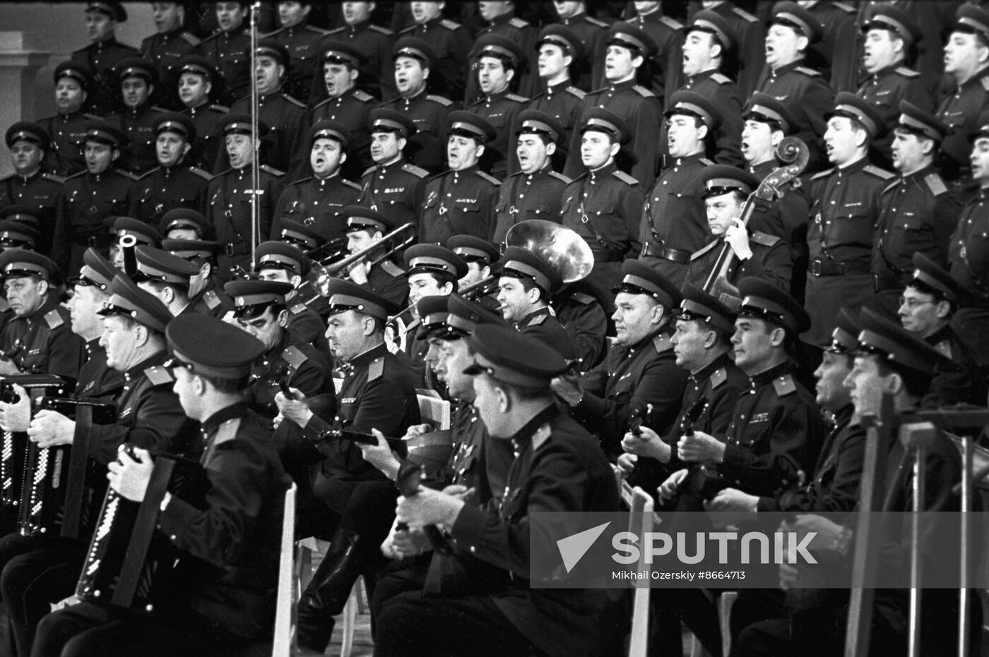 Alexandrov Soviet Army Ensemble performs