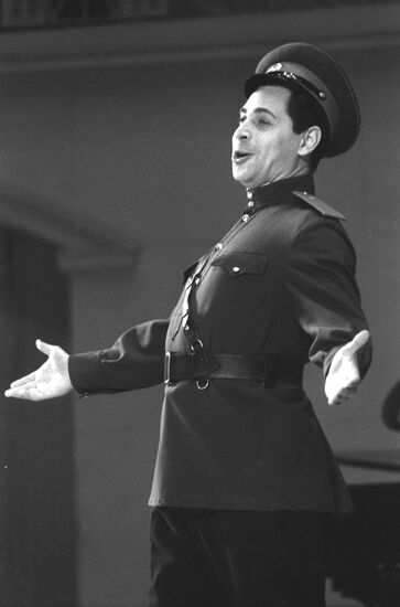 Alexandrov Soviet Army Ensemble performs