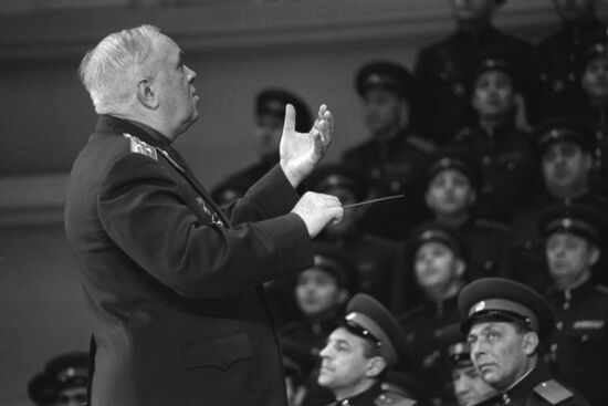 Alexandrov Soviet Army Ensemble performs