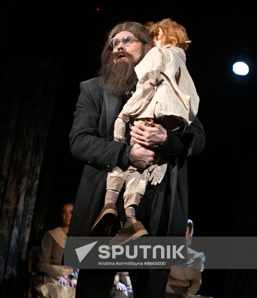 Russia Theatre Boy’s Dreams