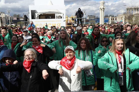 RUSSIA EXPO. Opening of RUSSIA EXPO's sports program: Setting record for mass warmup session