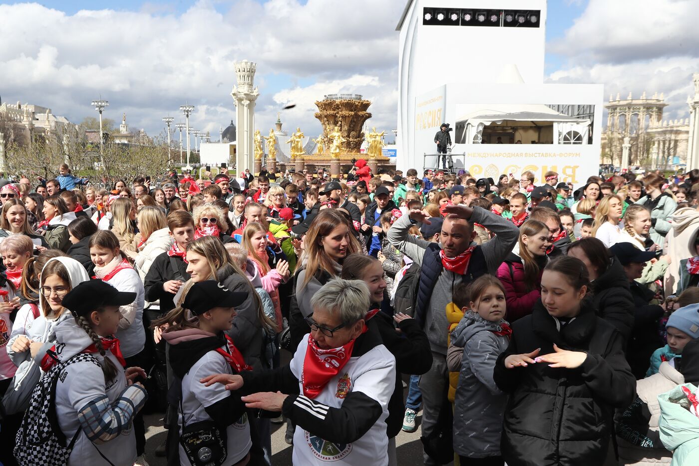 RUSSIA EXPO. Opening of RUSSIA EXPO's sports program: Setting record for mass warmup session