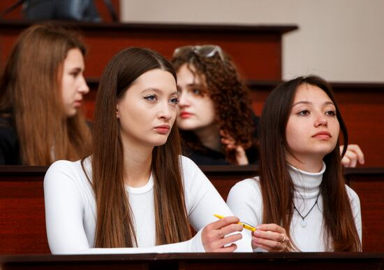 Russia Total Dictation Language Test