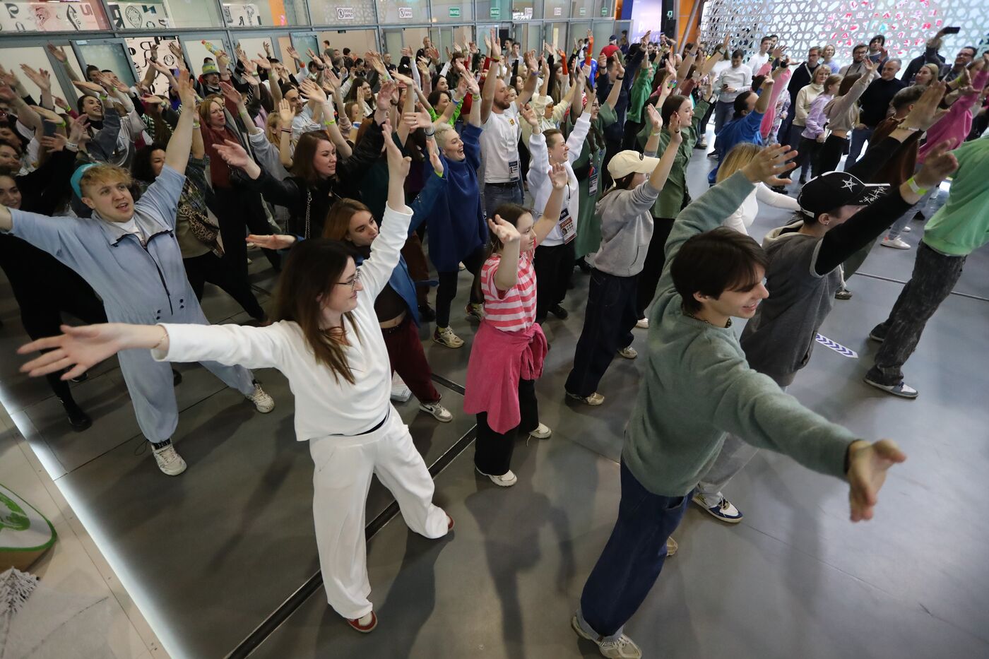 RUSSIA EXPO. Dance flashmob