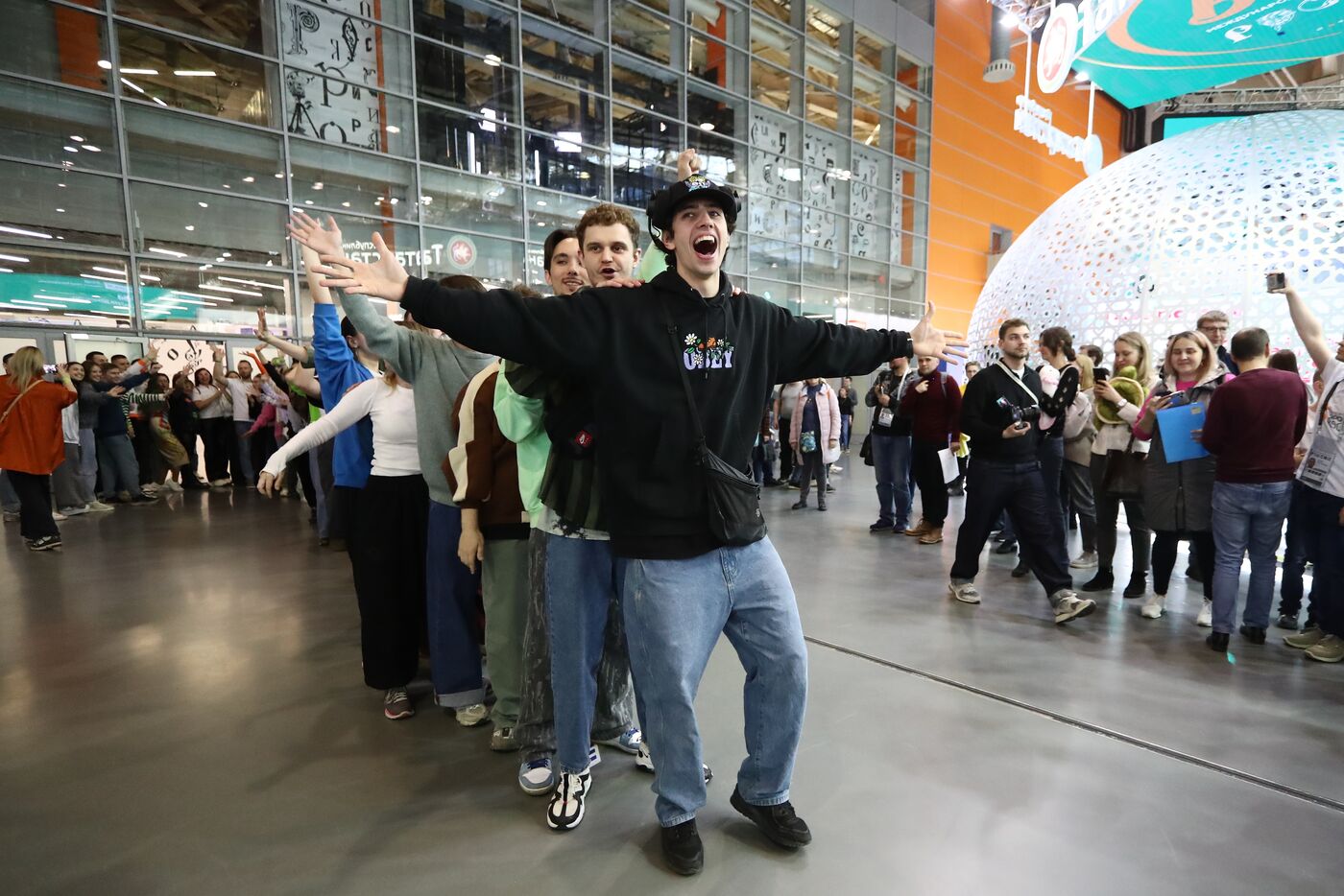 RUSSIA EXPO. Dance flashmob