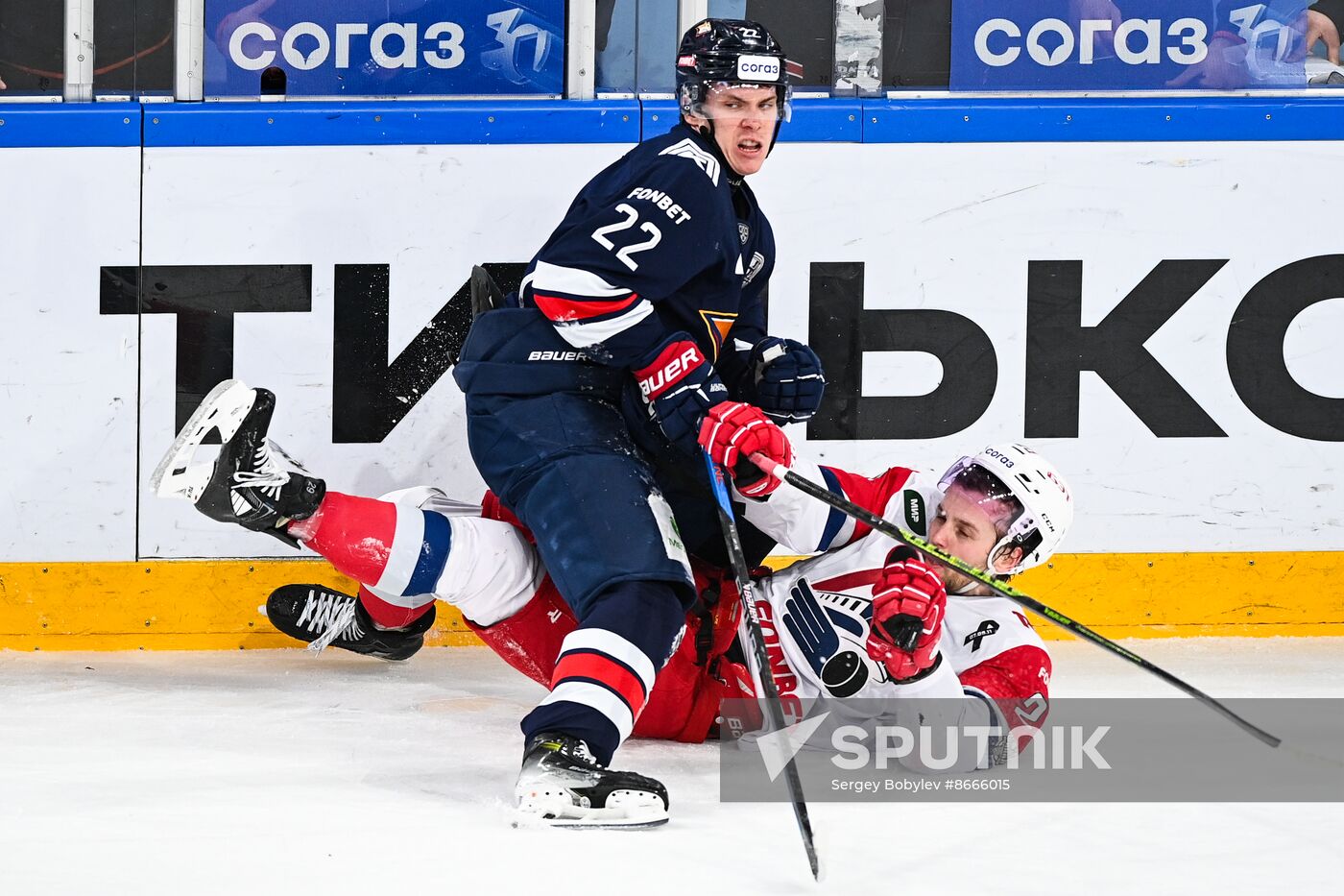 Russia Ice Hockey Kontinental League Metallurg - Lokomotiv