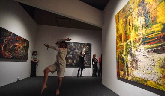 Russia Museum Night