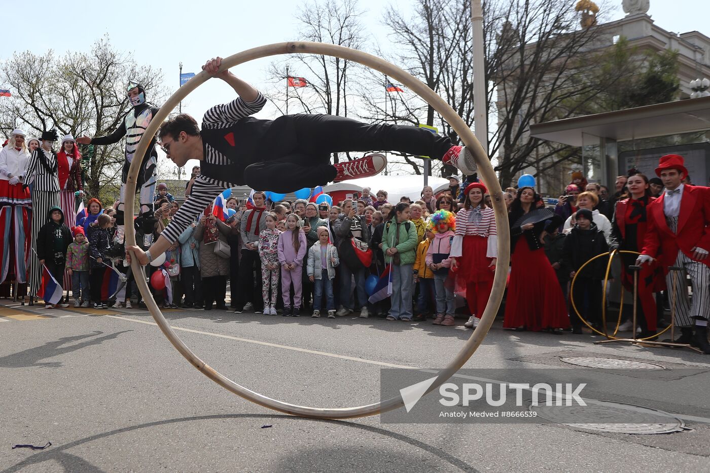 Russia EXPO. Circus Art March