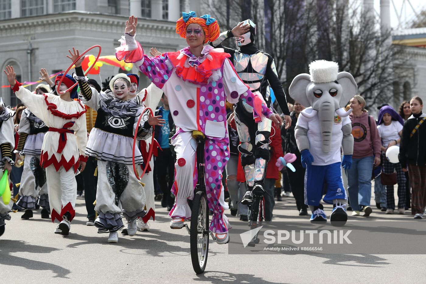 Russia EXPO. Circus Art March