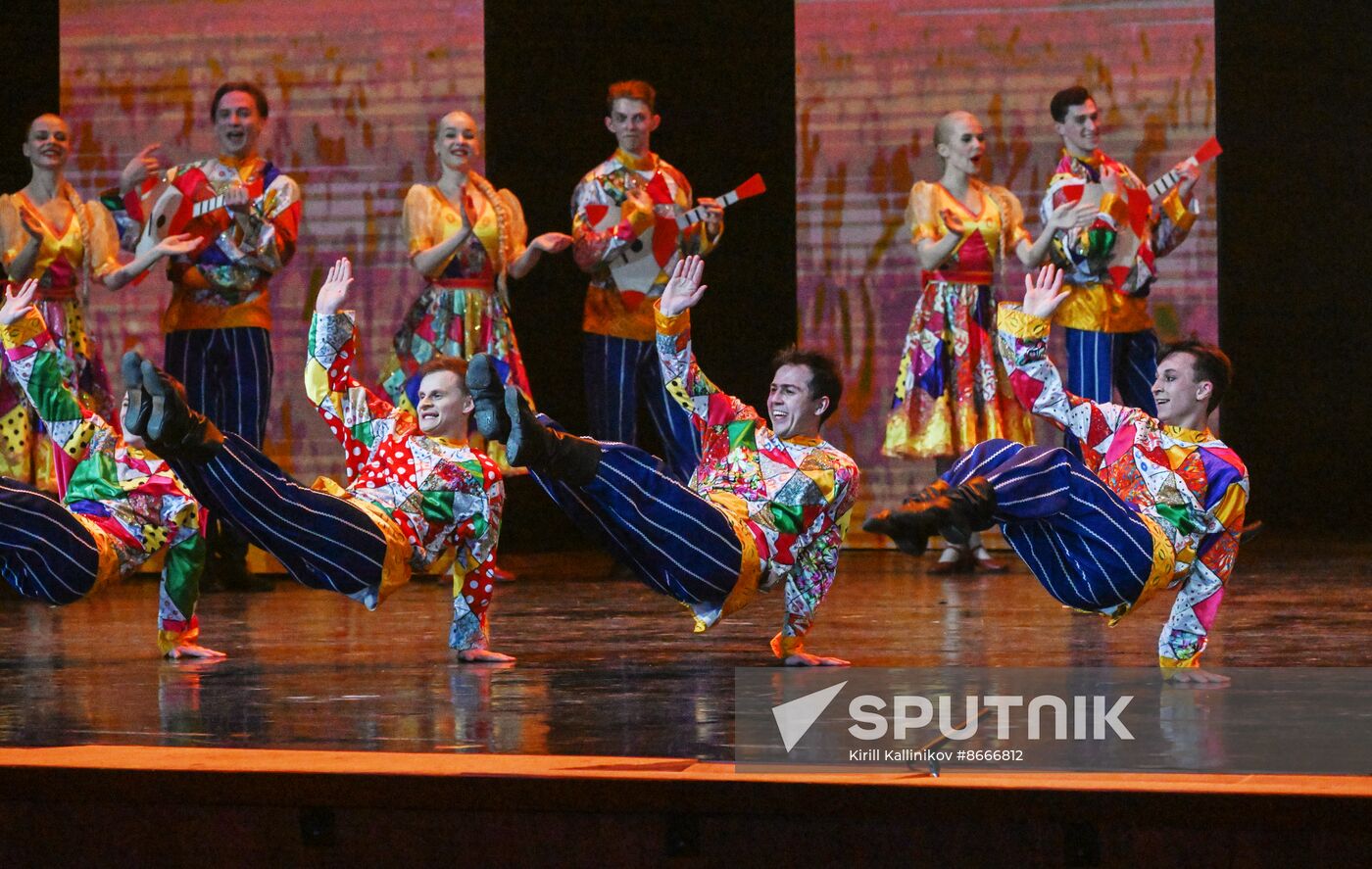 Russia Folk Dance Ensemble