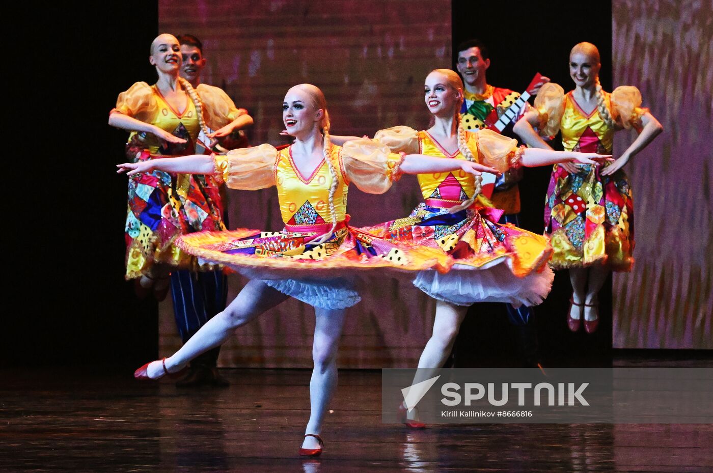 Russia Folk Dance Ensemble