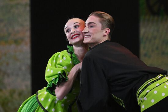 Russia Folk Dance Ensemble