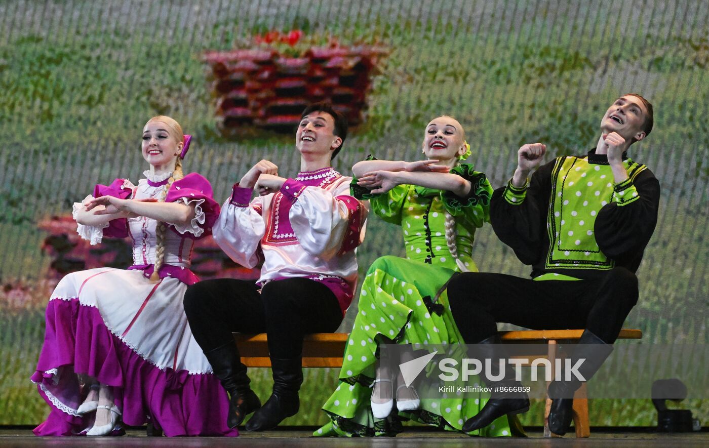 Russia Folk Dance Ensemble