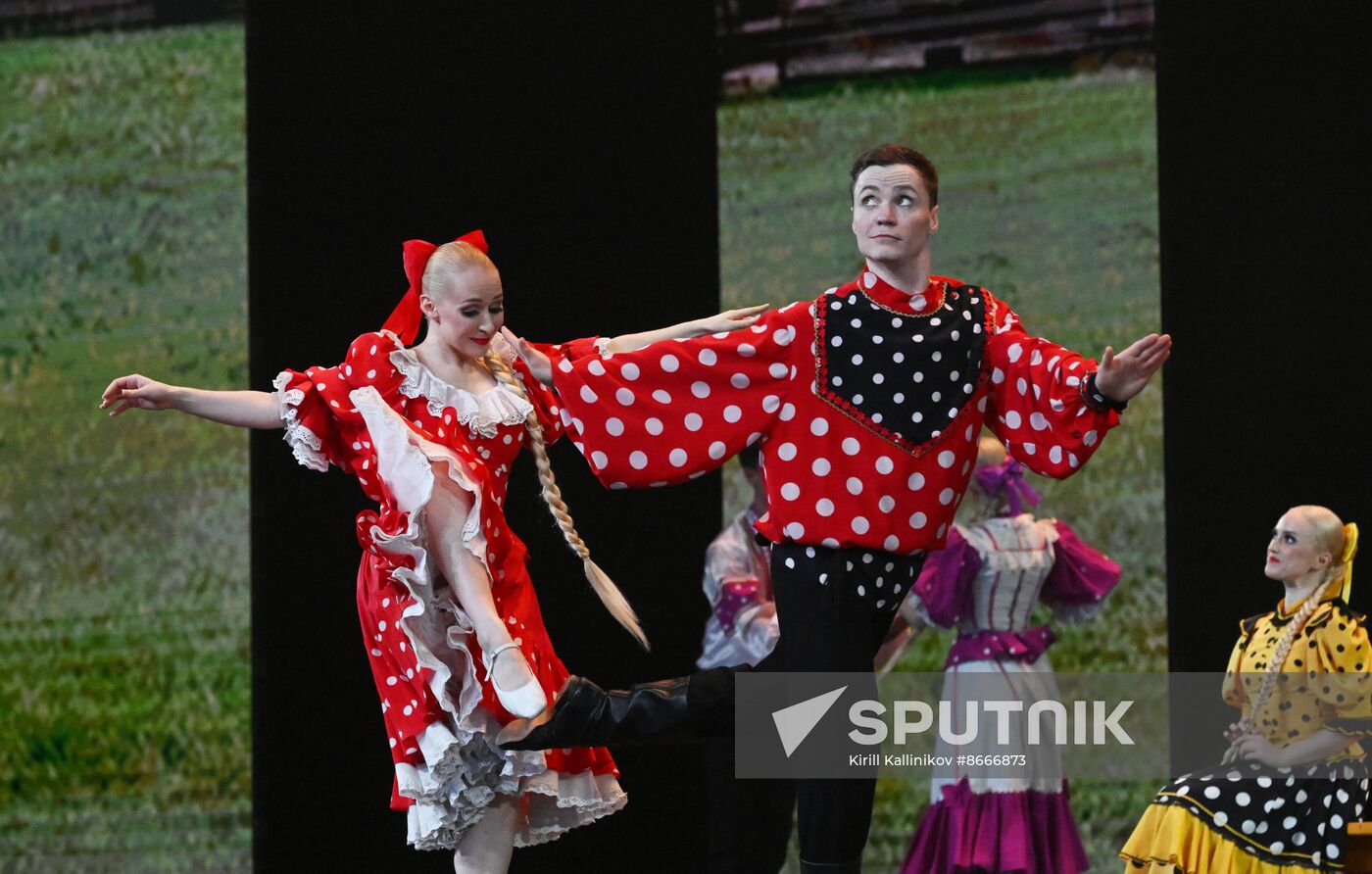 Russia Folk Dance Ensemble