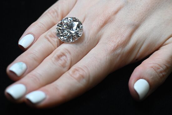 Russia Diamond Auction Preview